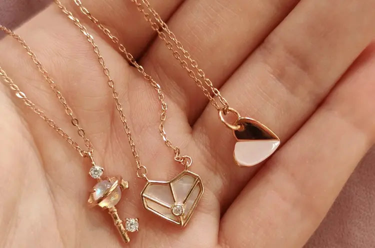 Women's Rose gold and gold necklace chains